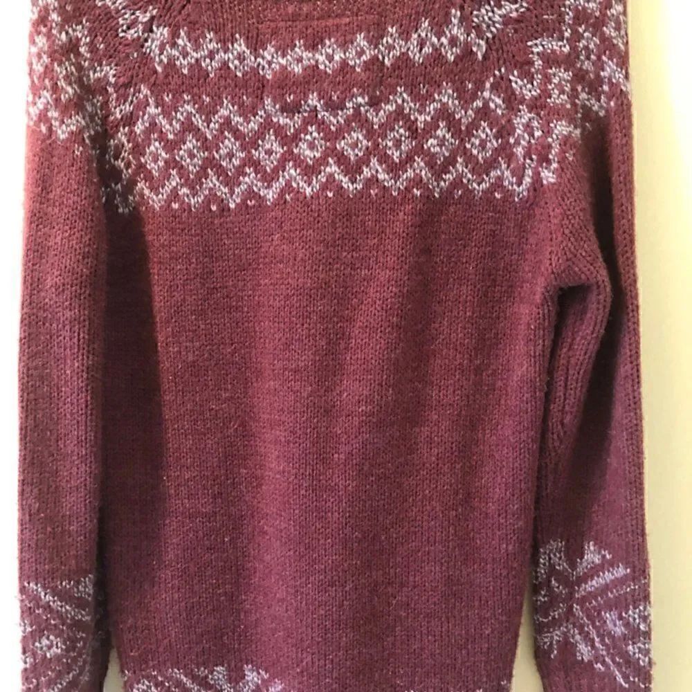 Natural Reflections Sweater - Picture 5 of 9